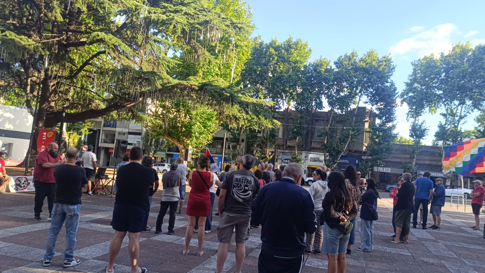 El Pit-Cnt y organizaciones sociales se movilizaron en Colonia en ...