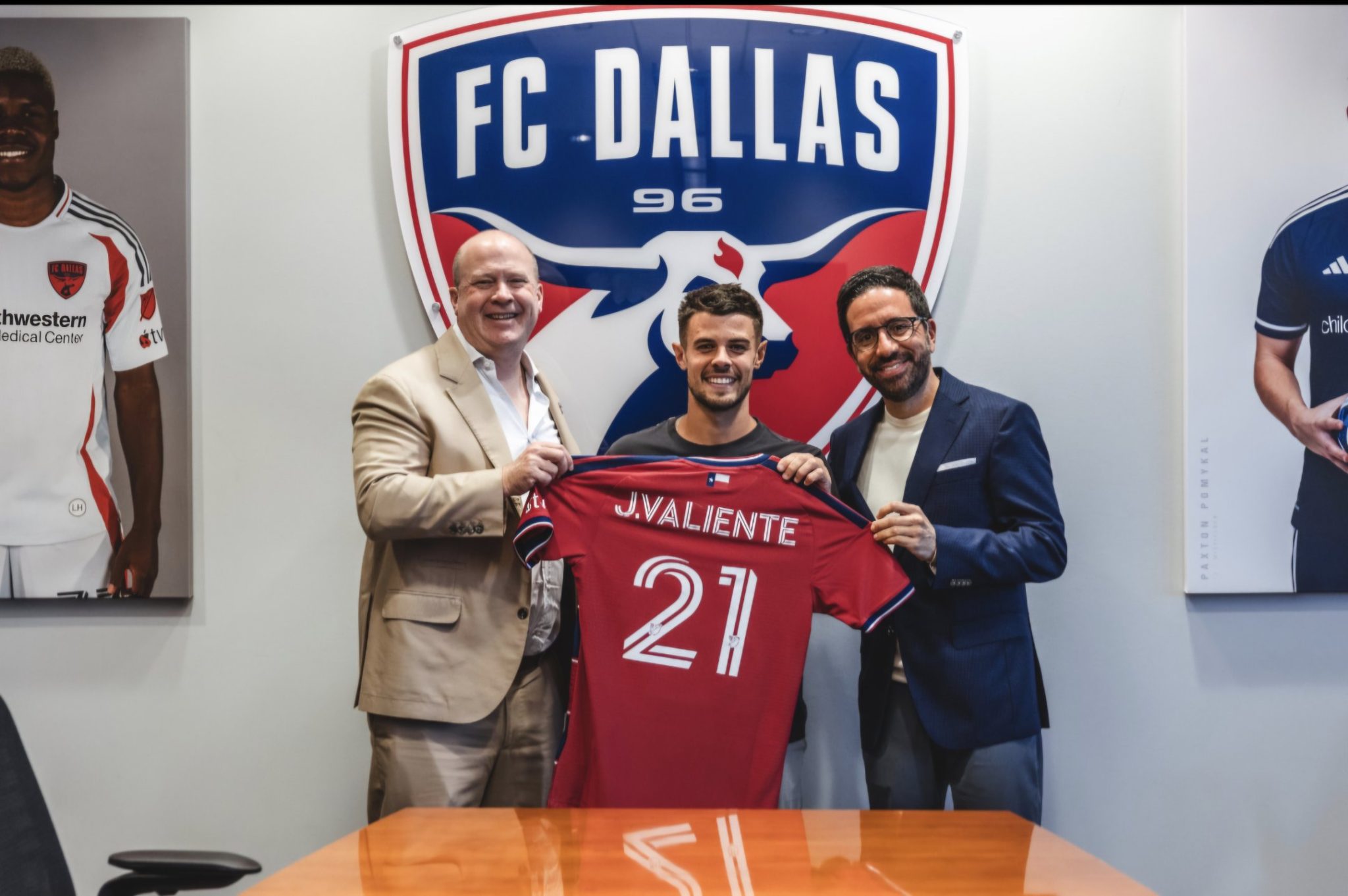 Joaquín Valiente fue presentado en FC Dallas - RO CONTENIDOS